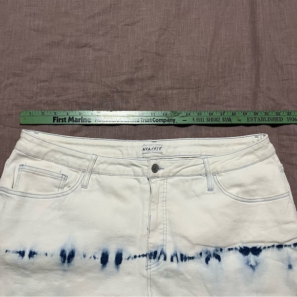 Ava and Viv Plus Size 22 Women's White and Blue Tie-Dye Shorts frayed summer - Picture 5 of 8